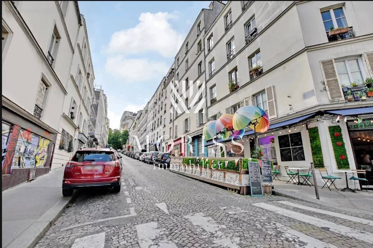 Appartement à PARIS-18E