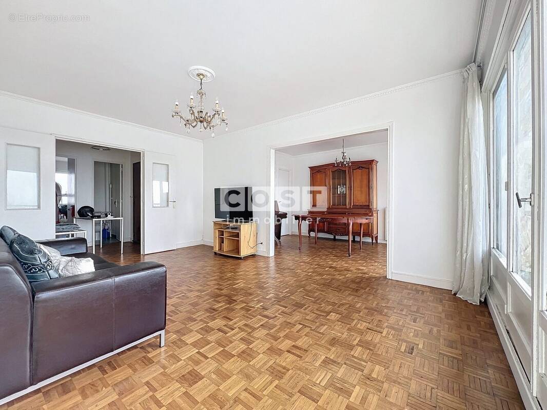 Appartement à ASNIERES-SUR-SEINE