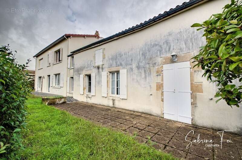 Maison à SAINT-MEDARD-D&#039;AUNIS