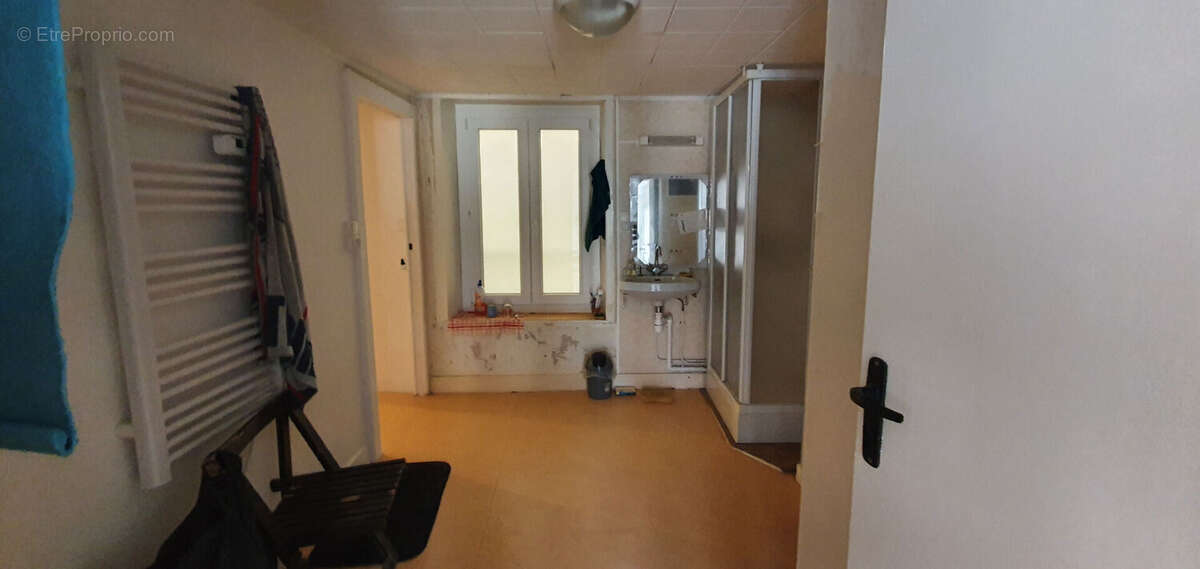 Appartement à MIRECOURT