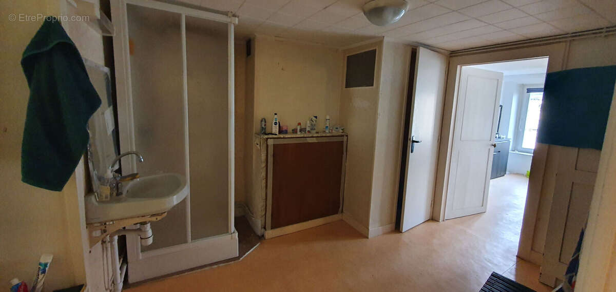 Appartement à MIRECOURT