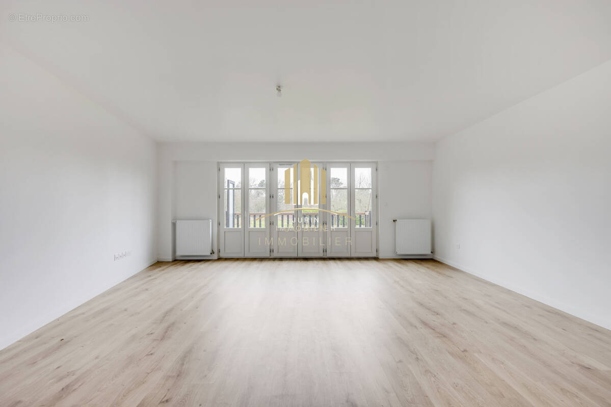 Appartement à CHENNEVIERES-SUR-MARNE