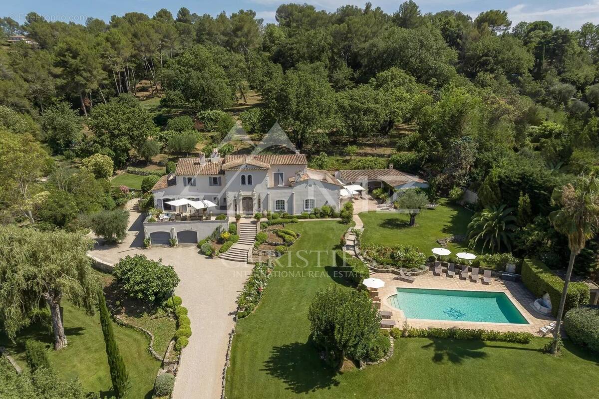 Maison à VALBONNE