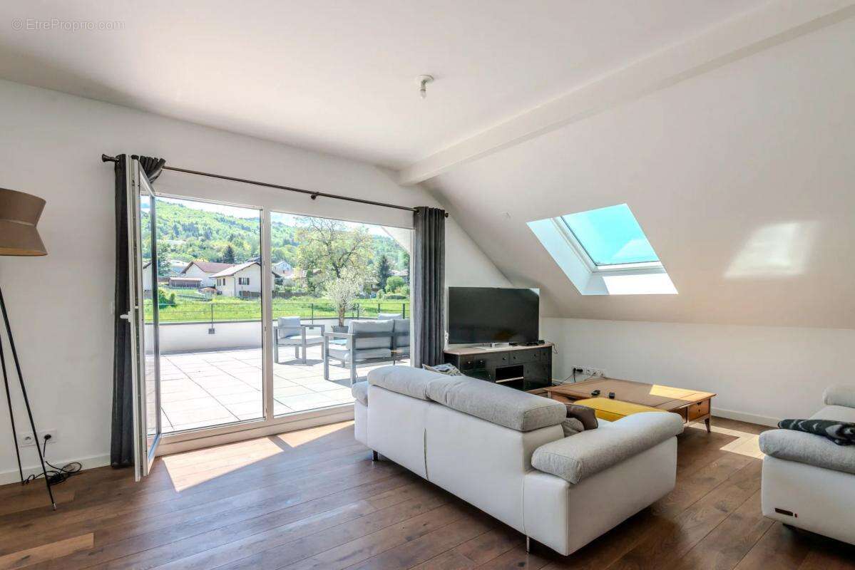 Appartement à MAXILLY-SUR-LEMAN