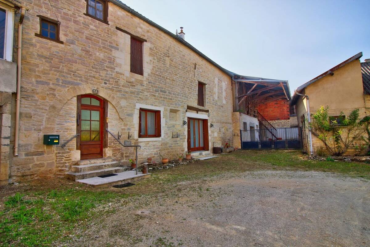 Maison à CHATILLON-SUR-SEINE