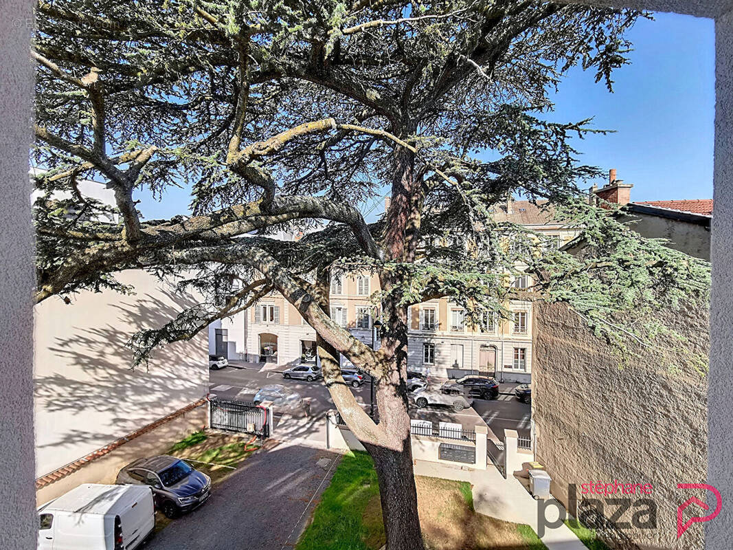 Appartement à TASSIN-LA-DEMI-LUNE