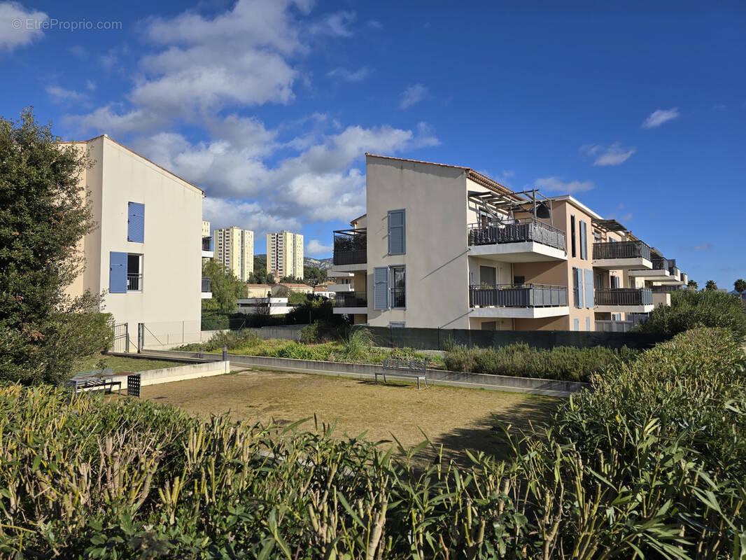 Appartement à OLLIOULES