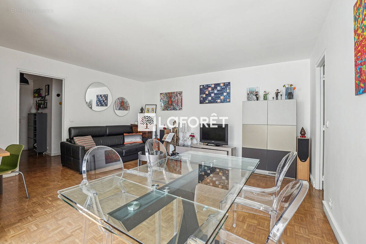 Appartement à PARIS-20E