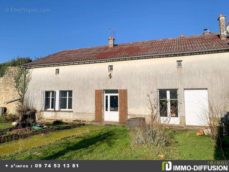 Maison à CHEF-BOUTONNE