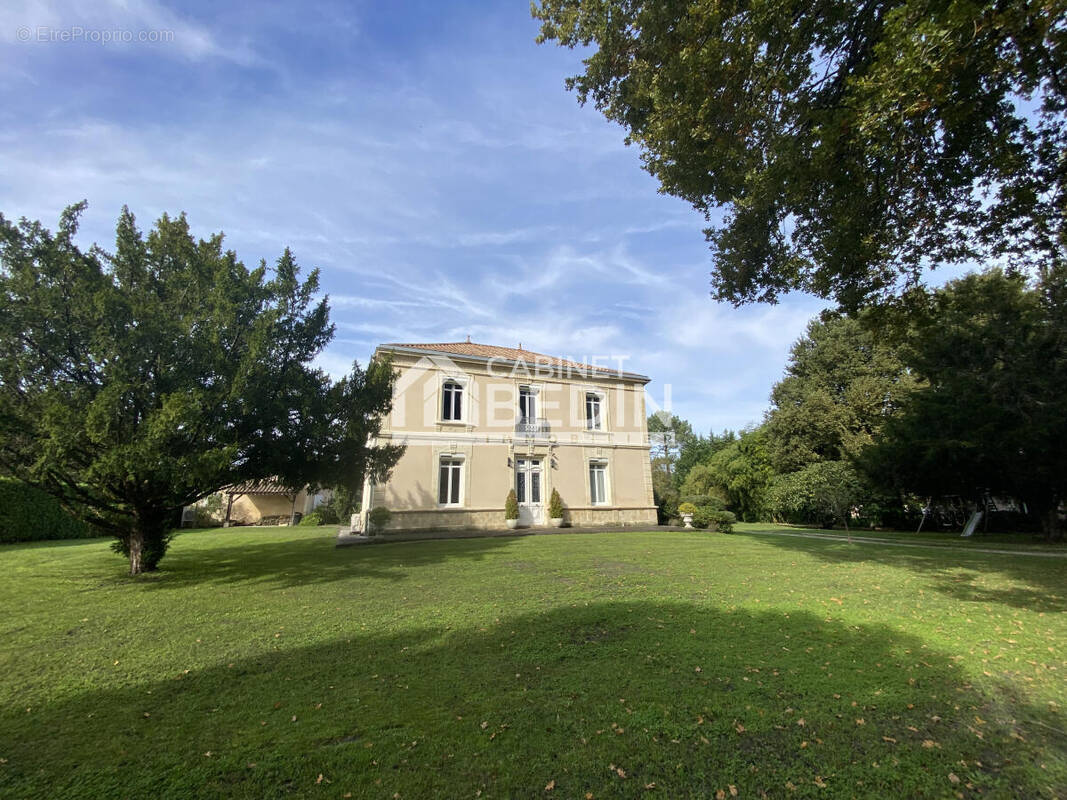 Maison à LOUCHATS