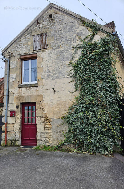 Maison à BALAGNY-SUR-THERAIN