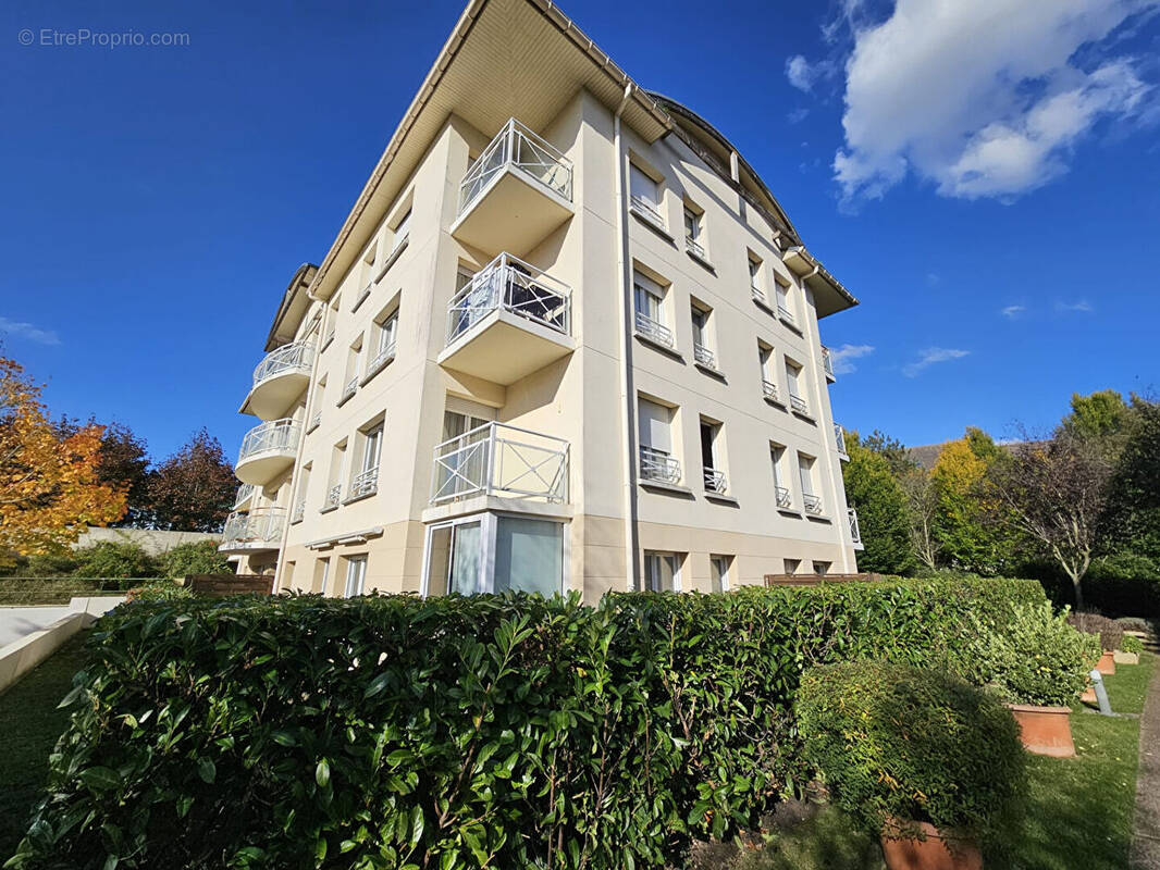 Appartement à JOUY-LE-MOUTIER