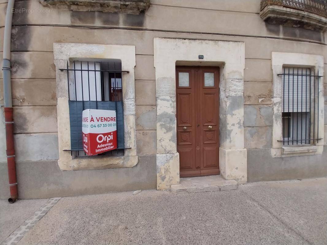 Appartement à LUNEL-VIEL