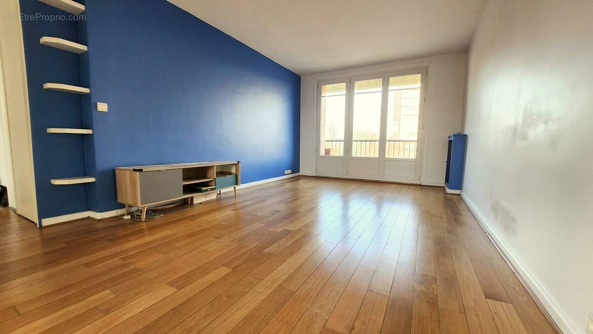 Appartement à MAISONS-ALFORT