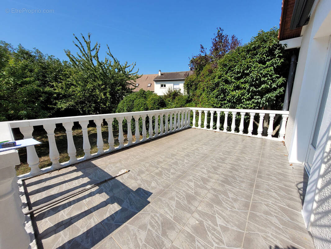 Maison à CHELLES