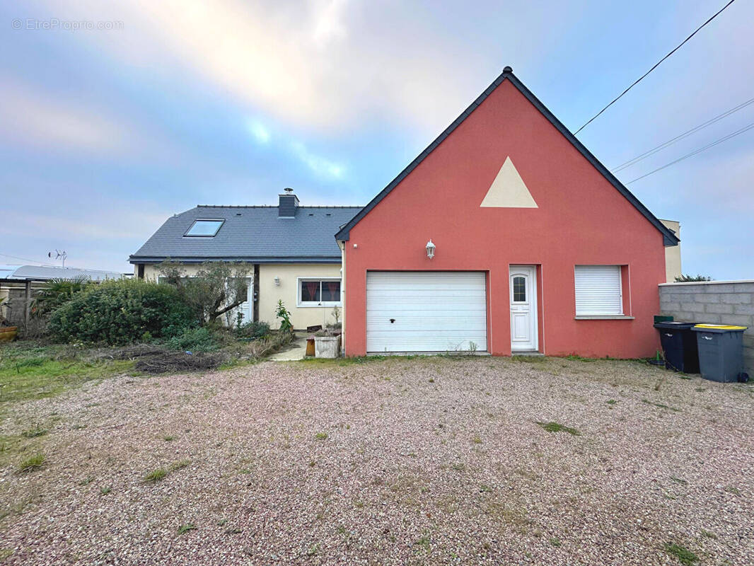 Maison à NOYAL-CHATILLON-SUR-SEICHE