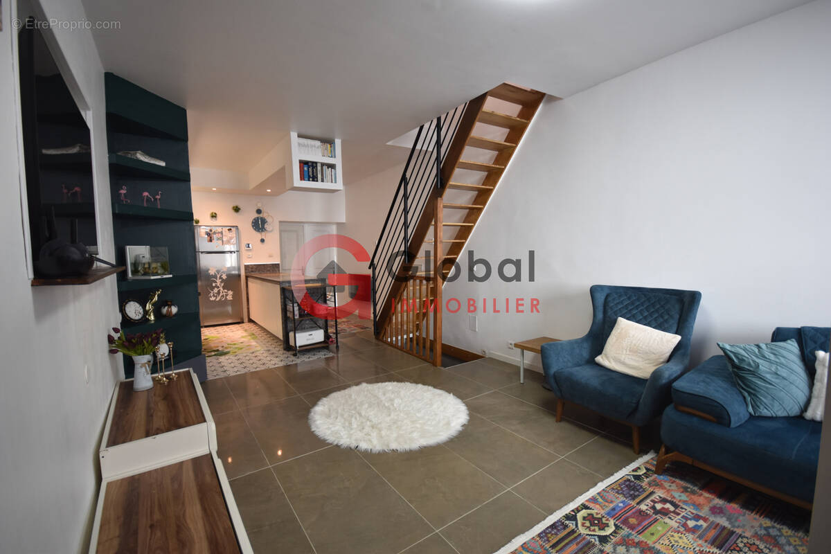 Appartement à MARSEILLE-11E