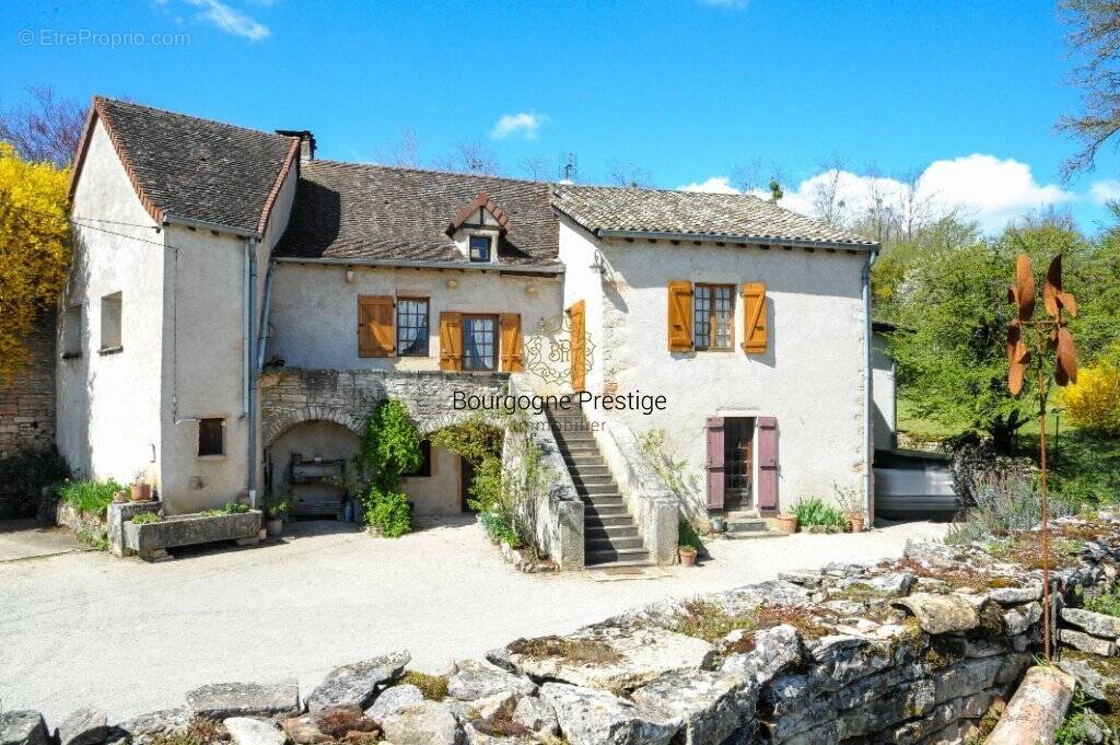 Maison à TOURNUS