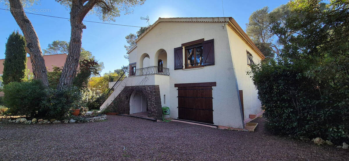 Maison à SAINT-RAPHAEL