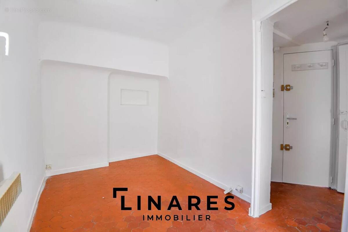 Appartement à MARSEILLE-6E