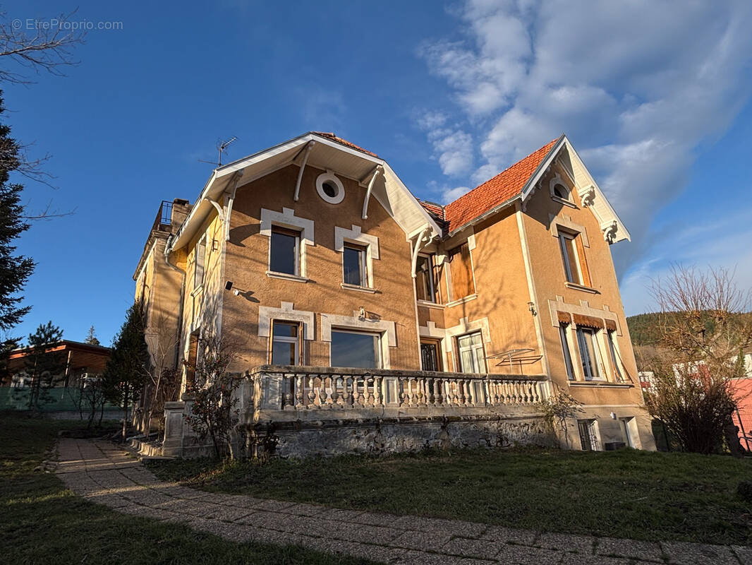 Maison à THIERS