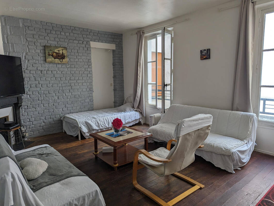 Appartement à PARIS-18E