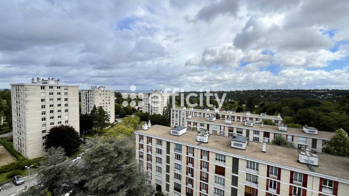 Appartement à BOUGIVAL