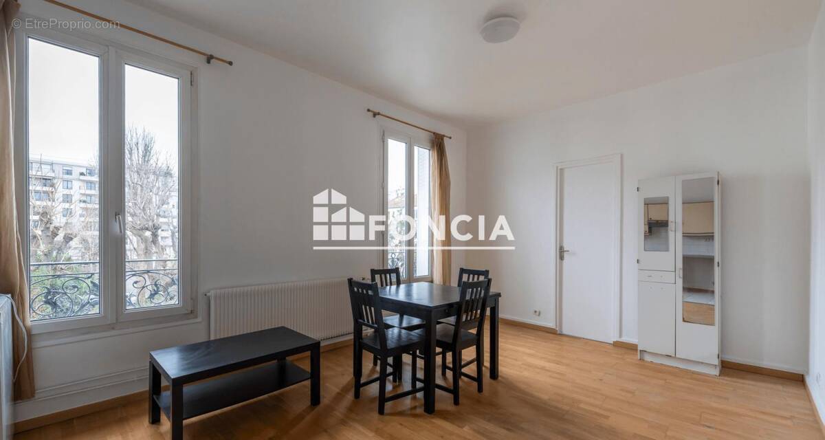 Appartement à MONTROUGE