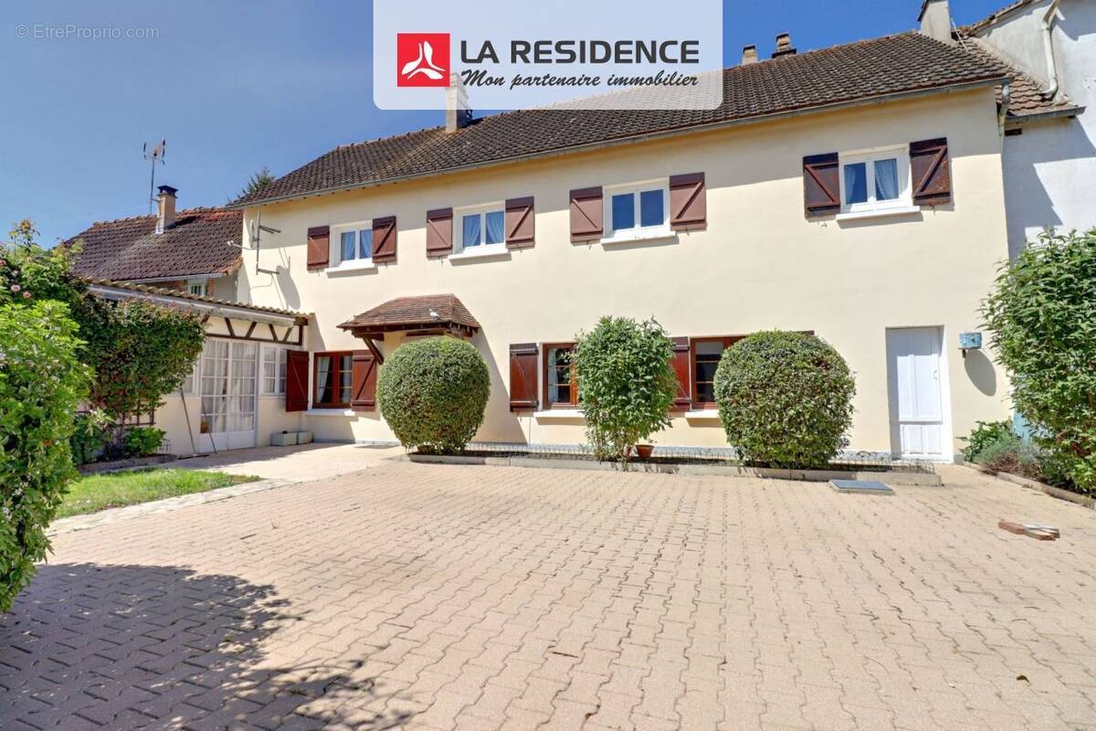 Maison à MAINTENON