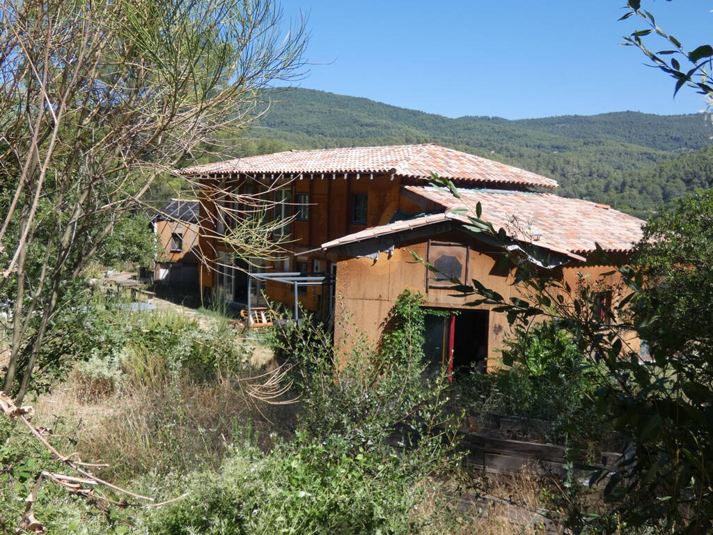 Maison à FIGANIERES