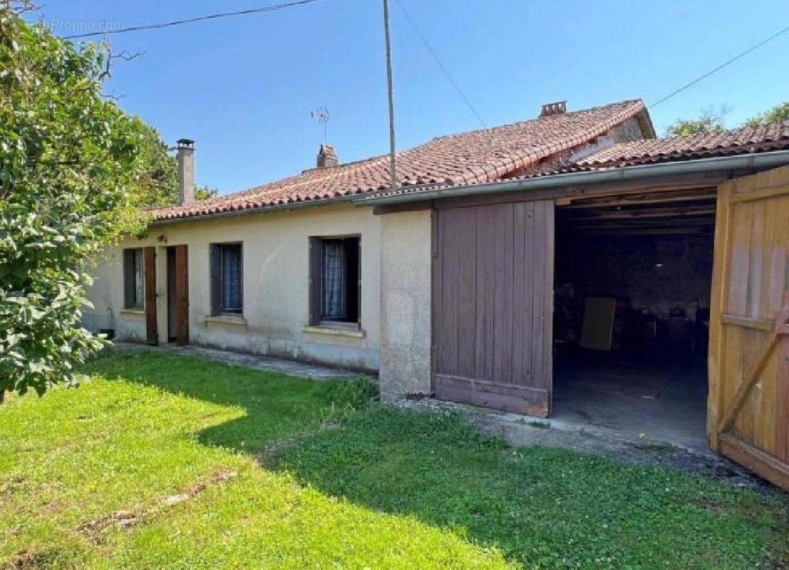 Maison à CHAMPAGNE-MOUTON