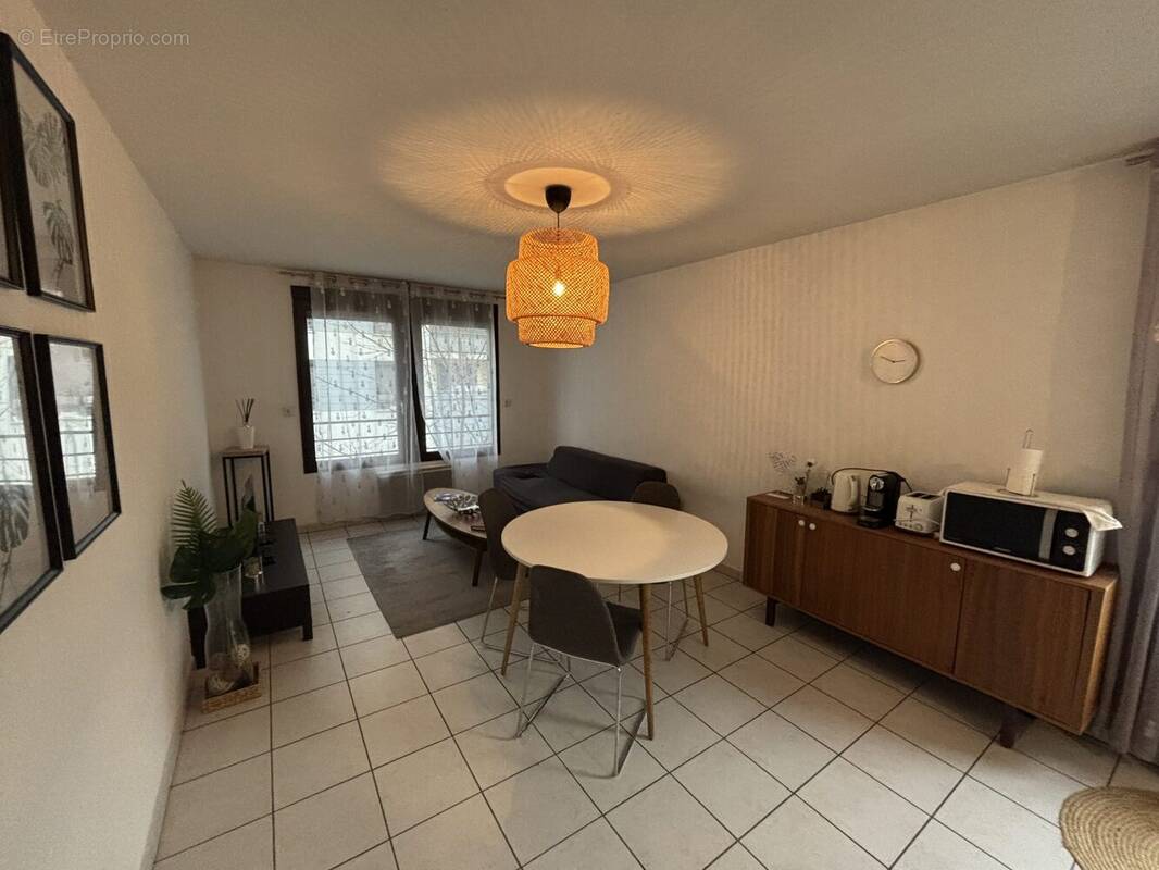 Appartement à SAINT-ETIENNE