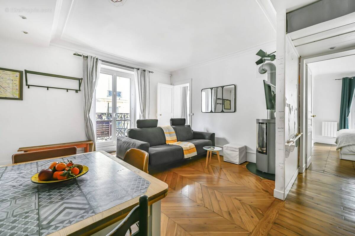 Appartement à PARIS-9E