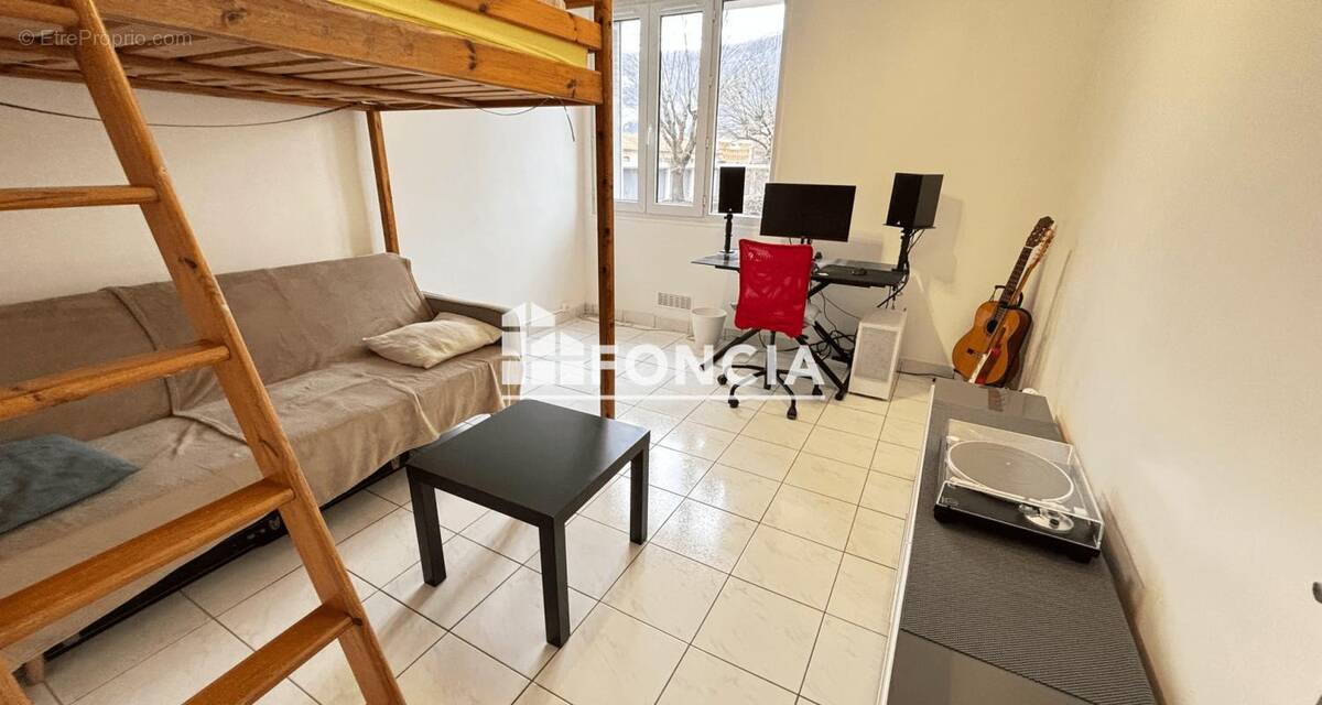 Appartement à SAINT-MARTIN-LE-VINOUX