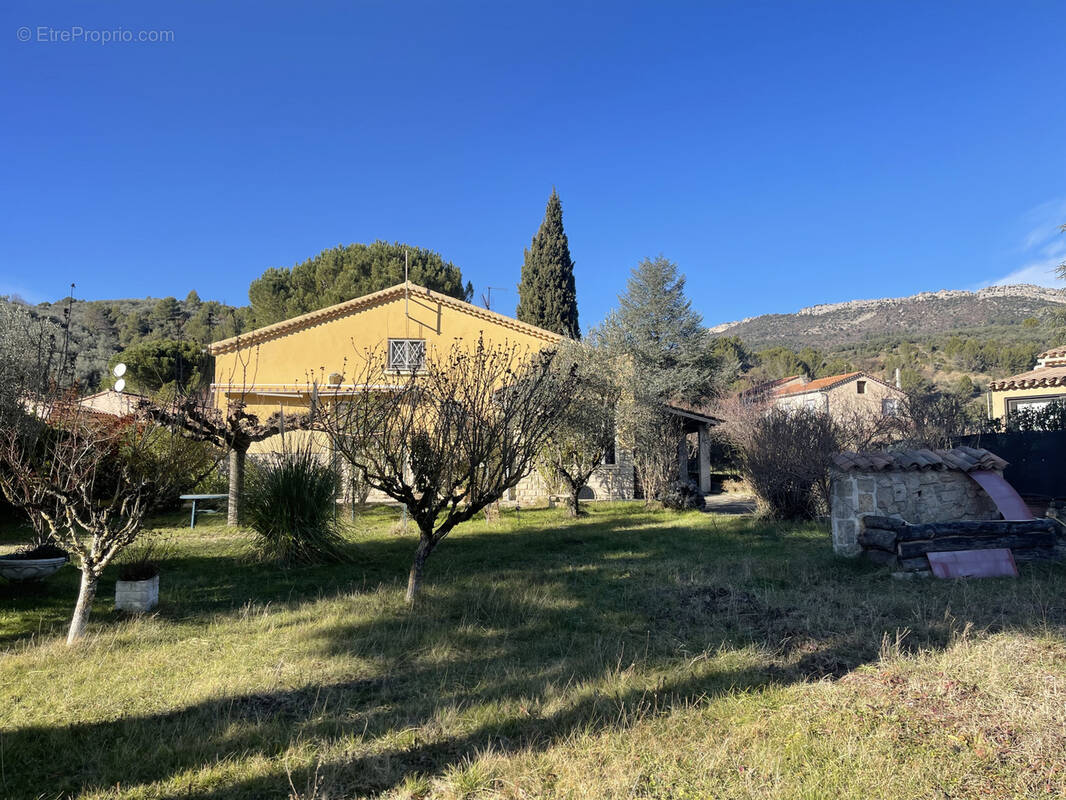 Maison à BUIS-LES-BARONNIES