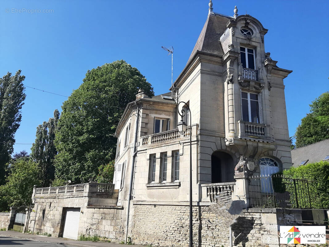 Maison à PIERREFONDS