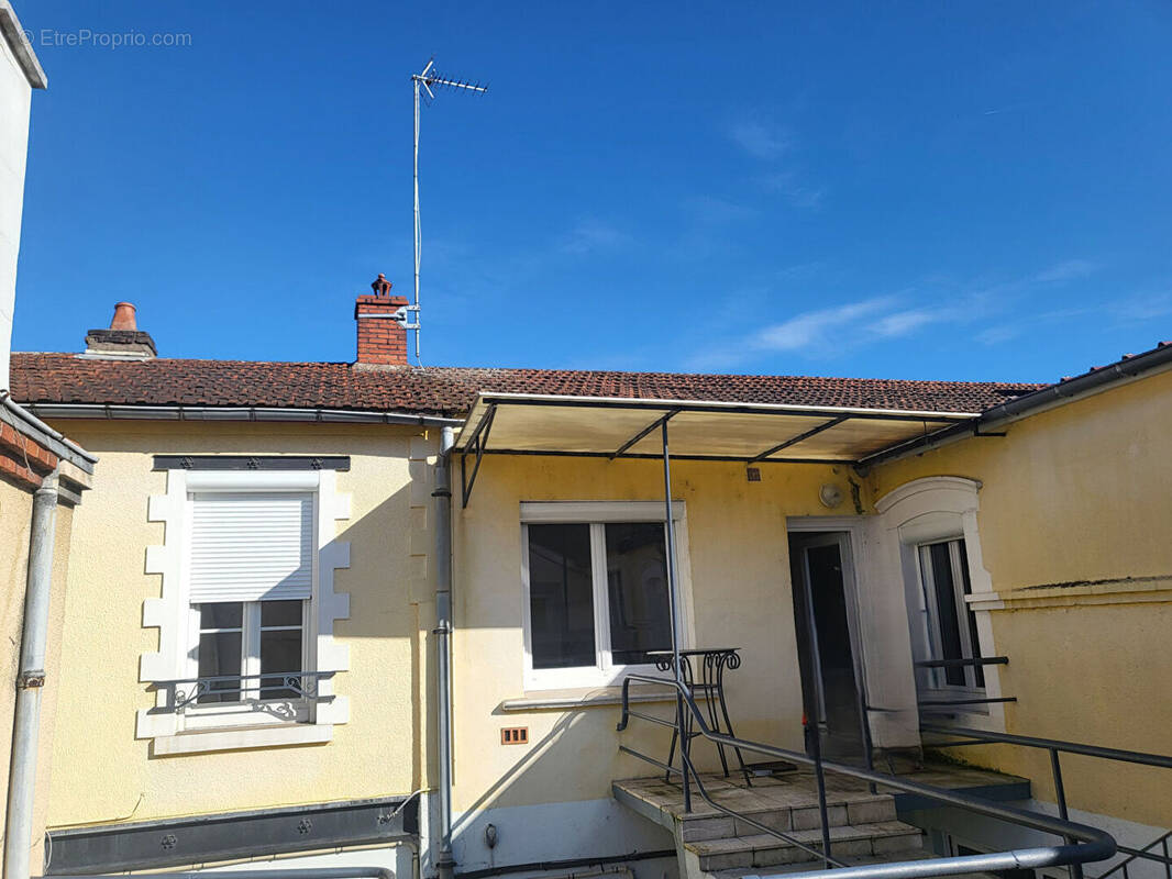 Appartement à MONTCEAU-LES-MINES