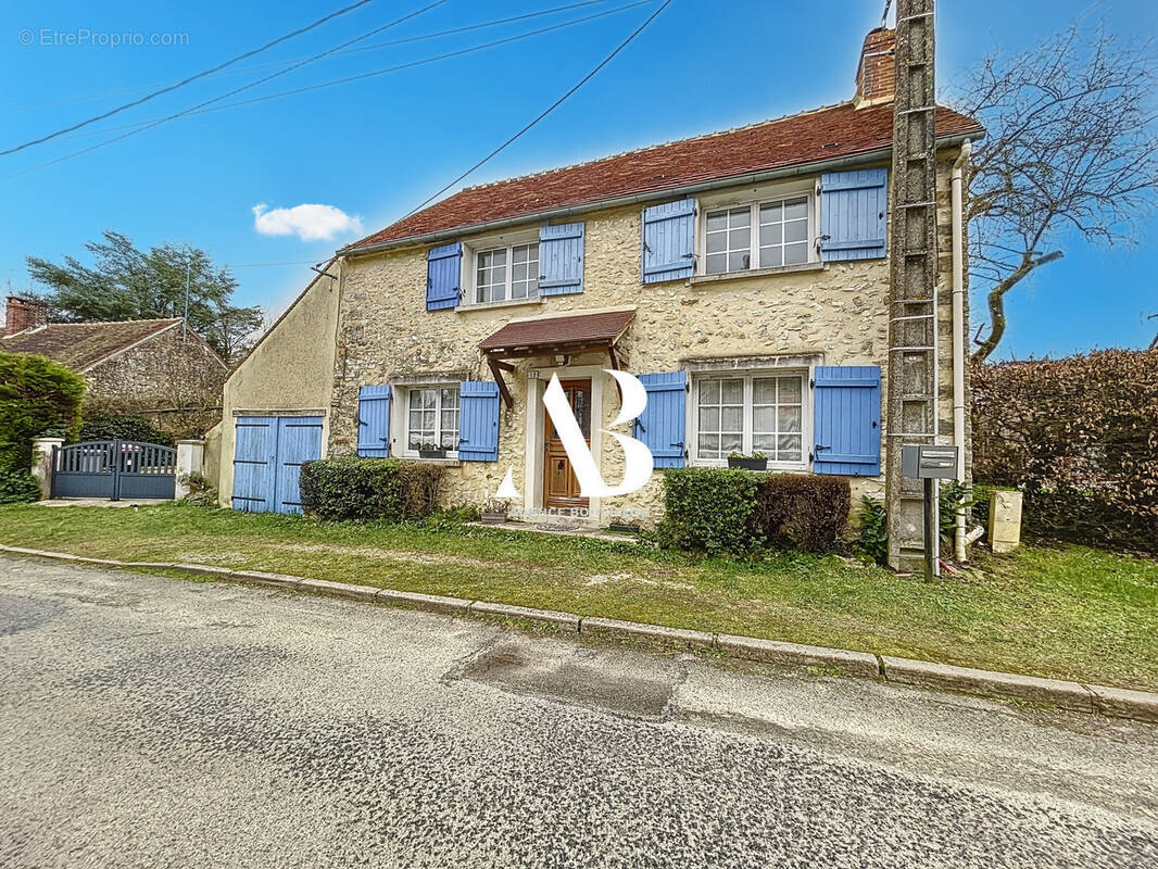 Maison à BETON-BAZOCHES