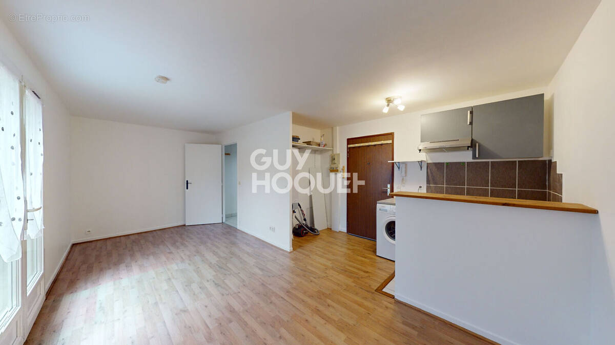 Appartement à BREUILLET