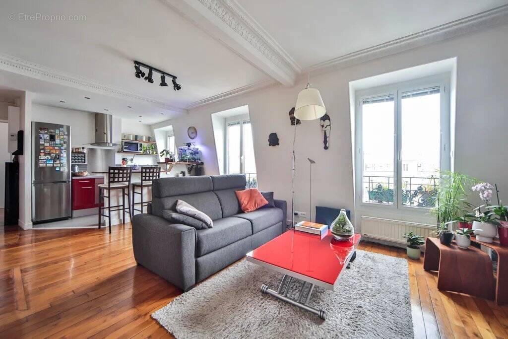 Appartement à PARIS-18E