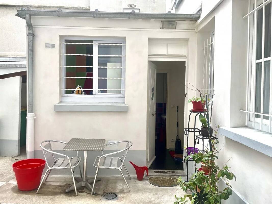 Appartement à PARIS-17E