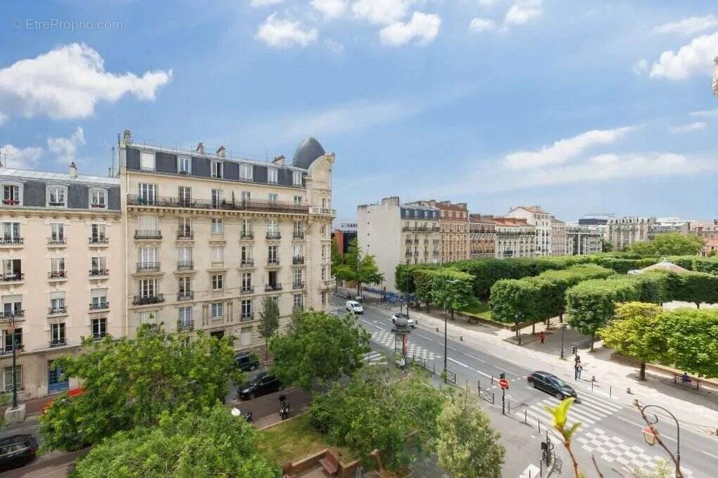 Appartement à CLICHY