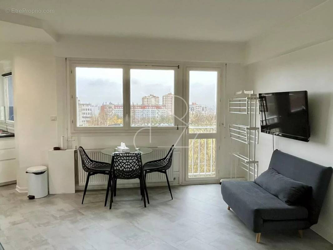 Appartement à PARIS-19E