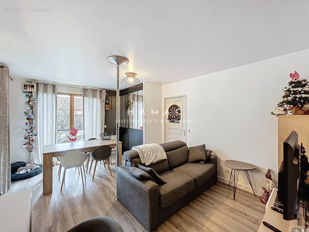 Appartement à SAINT-GENIS-LAVAL