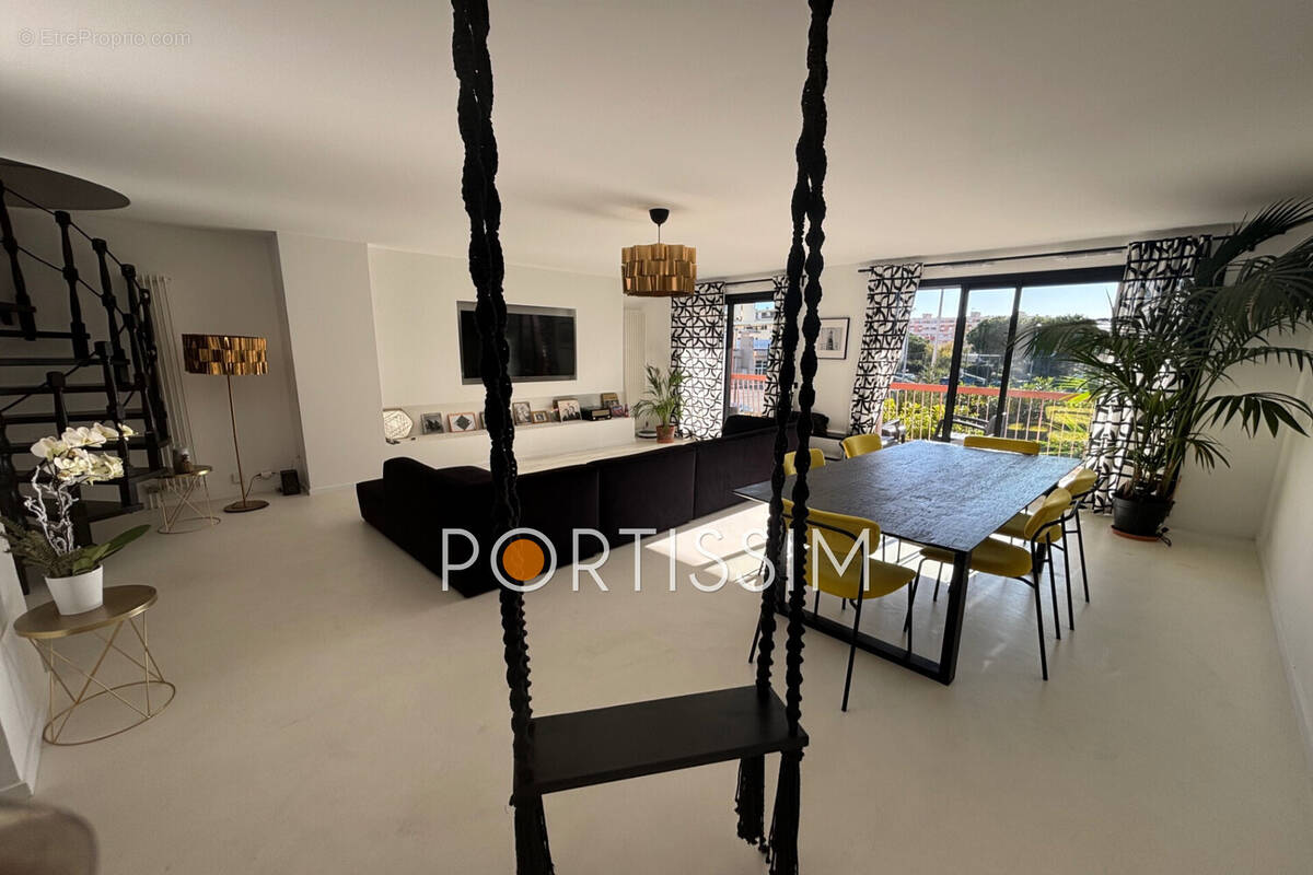 Appartement à CAGNES-SUR-MER