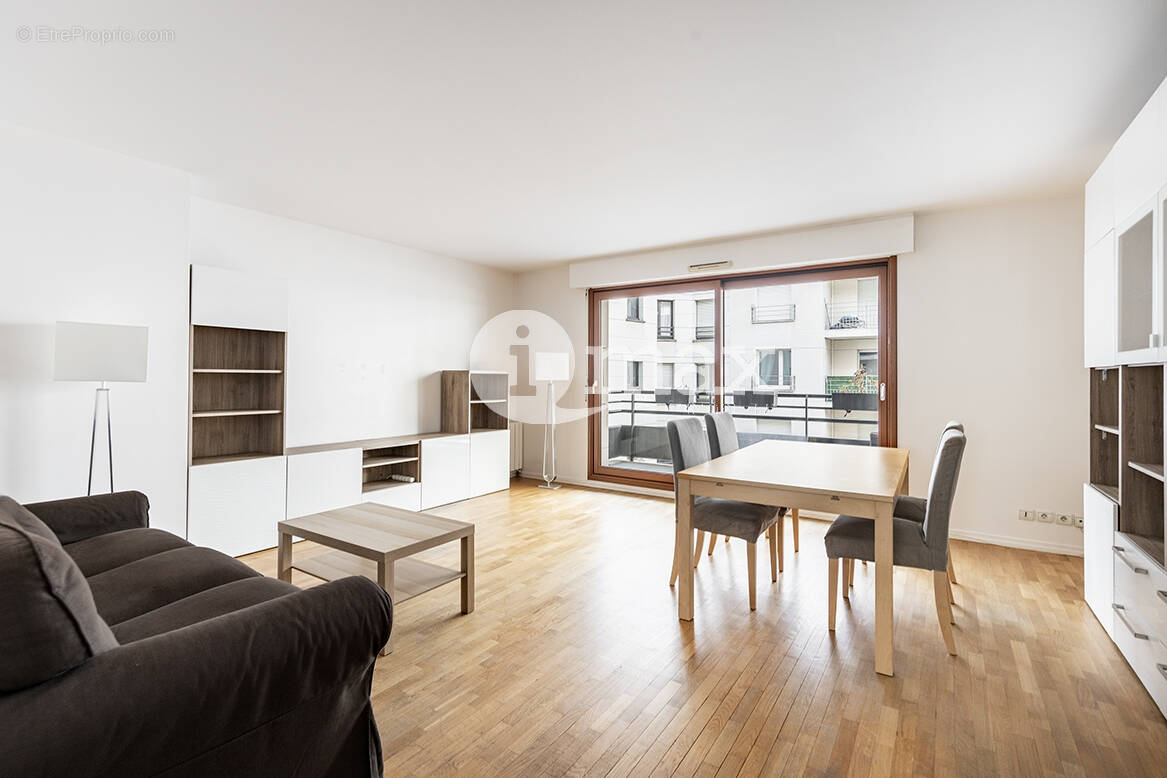 Appartement à LEVALLOIS-PERRET