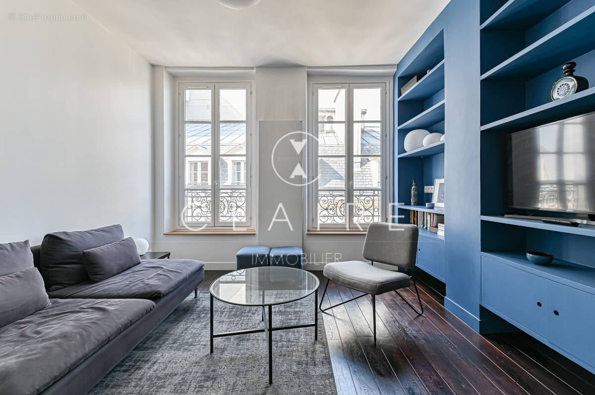 Appartement à PARIS-3E