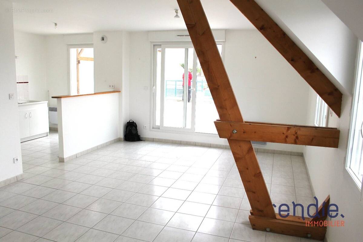 Appartement à BLERE