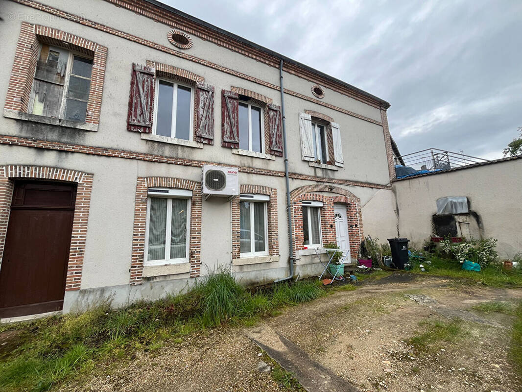 Appartement à ARGENT-SUR-SAULDRE