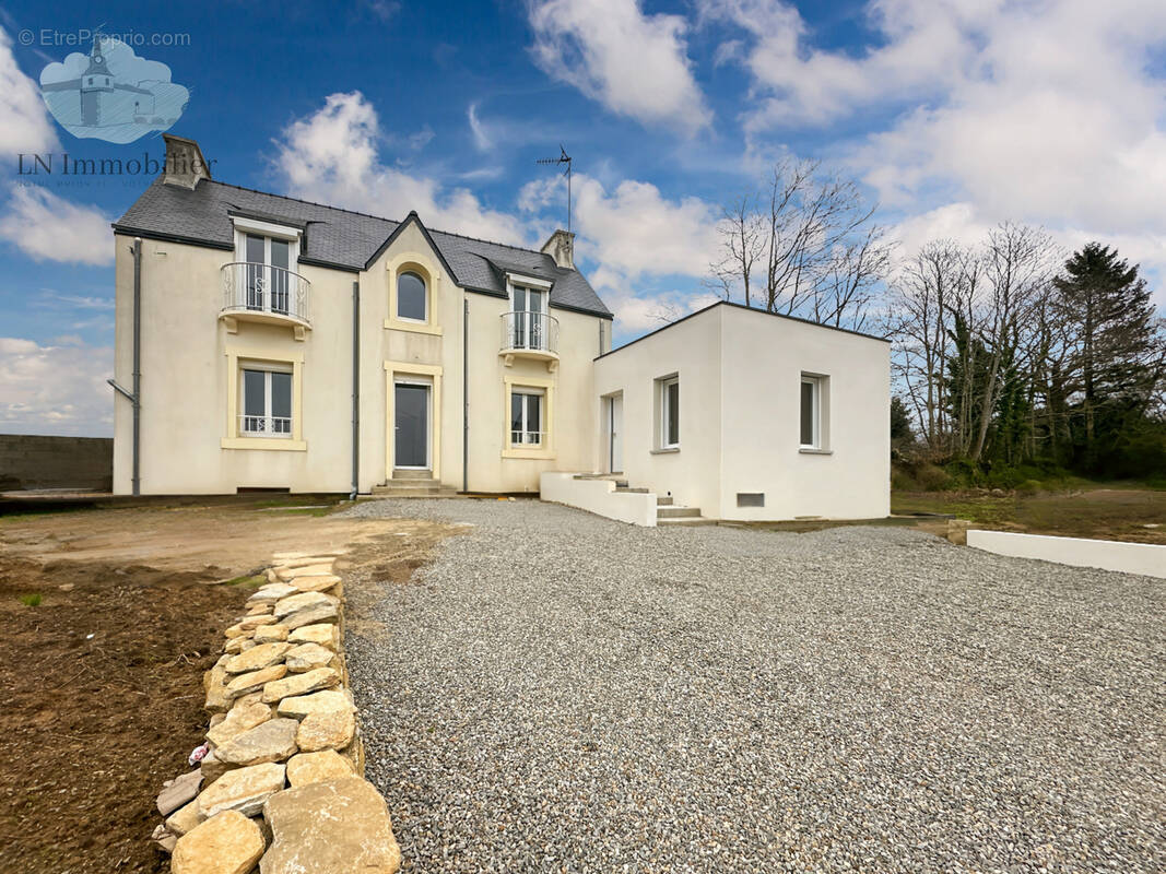 Maison à PONT-AVEN